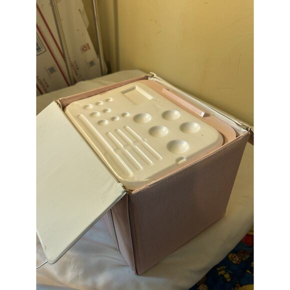 Mary Kay Cosmetics Pink Train Case Vintage 1960’s Travel Makeup Case 6 Mirrors - Picture 11 of 12